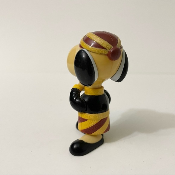 Snoopy World Tour Indonesia Figure Toy - Picture 3 of 10